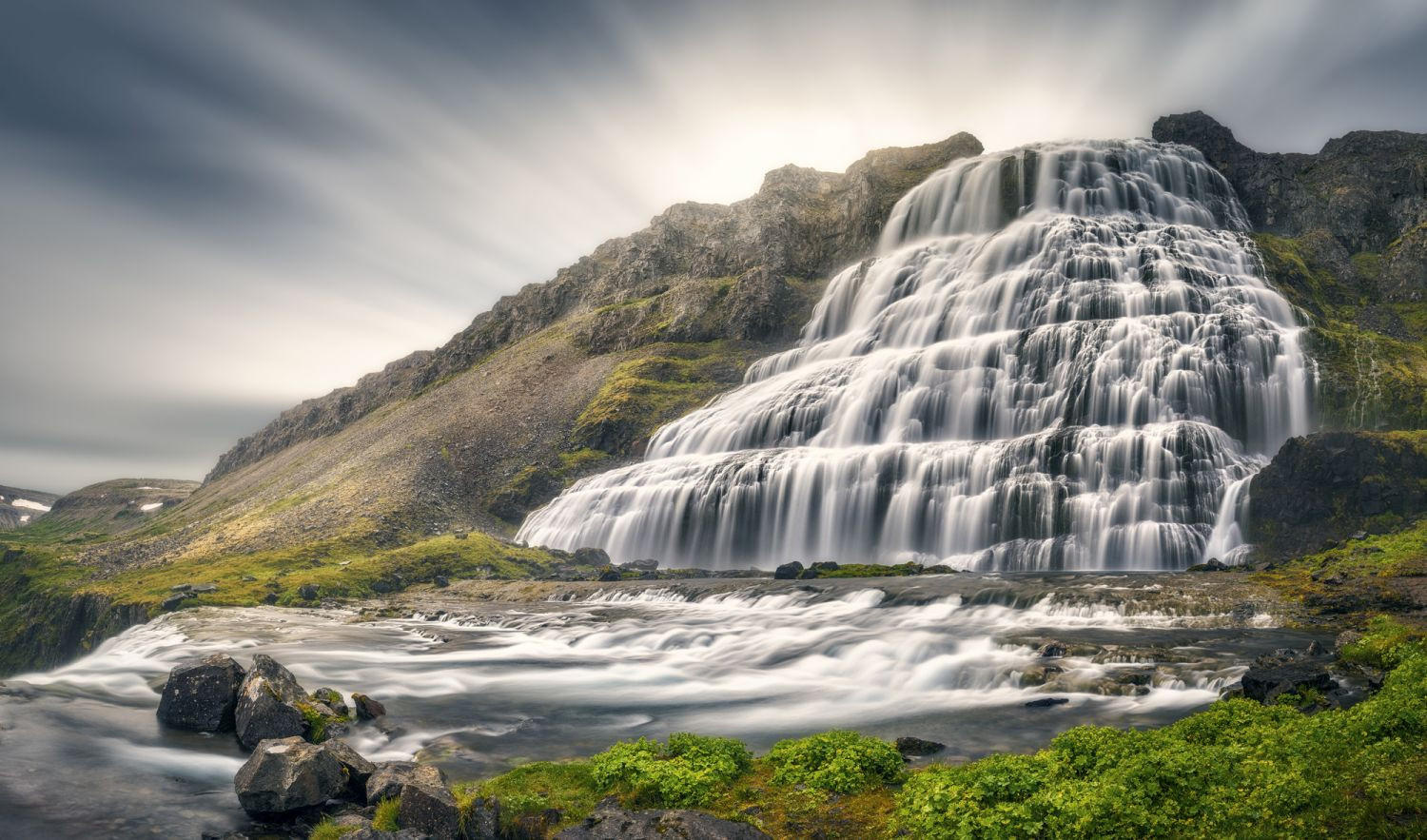 FOTOTAPETE Wasserfall 375 x 270 cm - Grün, Papier (375/270cm) - Sanders & Sanders