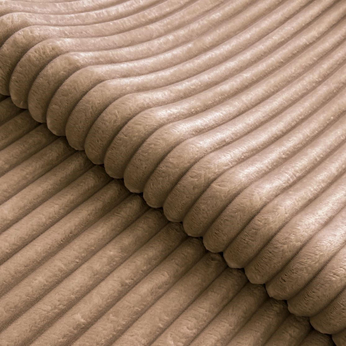 ECKSOFA mit Schlaffunktion und Bettkasten Bonnie aus Beige Cord-Stoff mit verstellbaren Kopfstützen und Armlehne - Ottomane links - Ecru/Beige, Holz/Textil (275/210cm) - S-Style Möbel