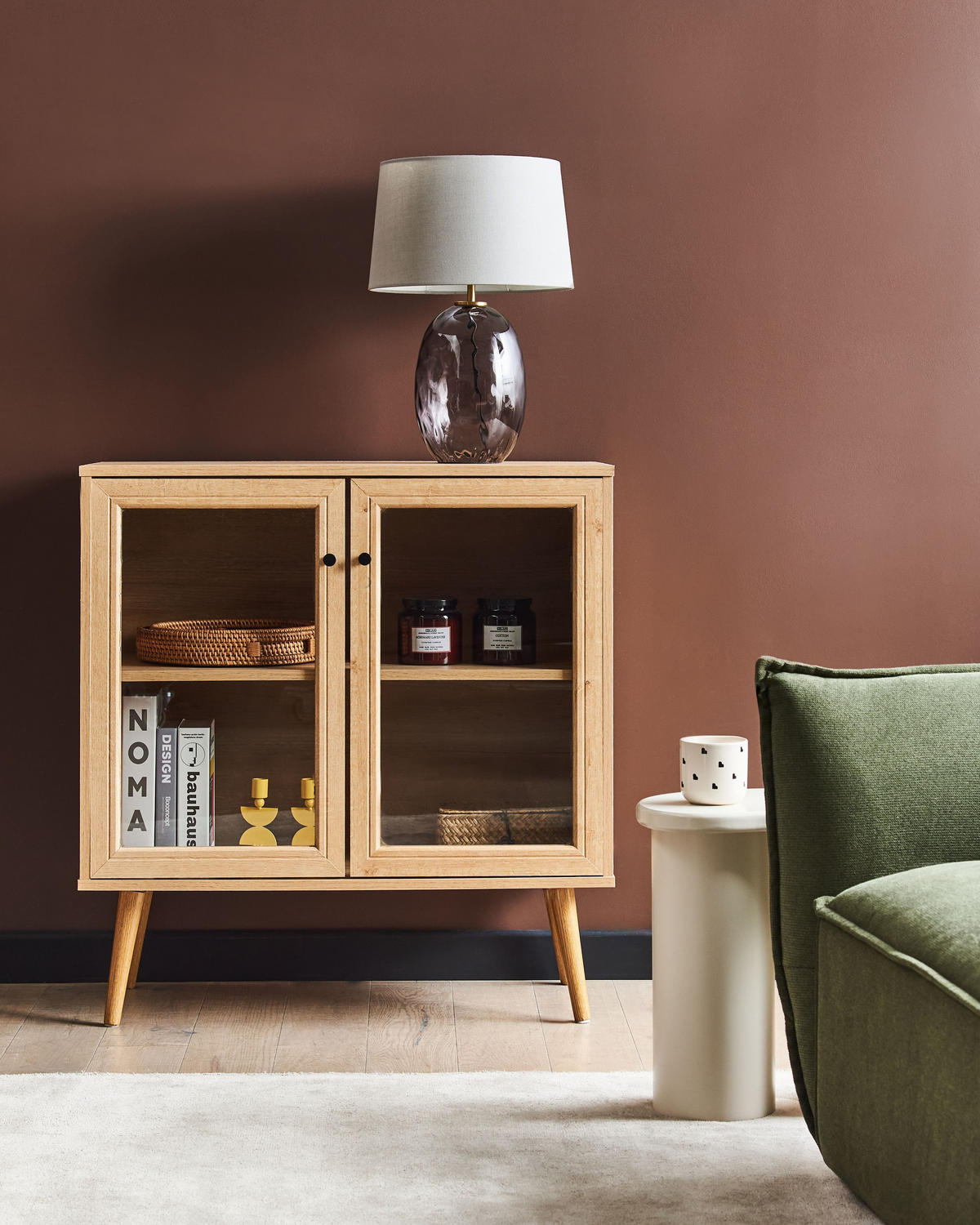 SIDEBOARD mit Glastüren 80 cm Hellbraun Albany - Braun, Holzwerkstoff (80/84/40cm) - Beliani
