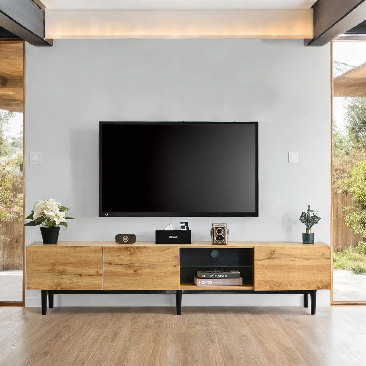 LOWBOARD mit LED 175/31/41 CM - Hellbraun, Holzwerkstoff (31/41/175cm) - Urban Meuble