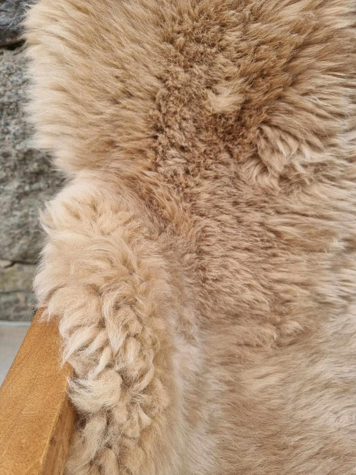 SCHAFFELL Premium Lammfell Natur ungeschoren weiche Wolle Beige dyed ca. 105 cm - Beige, Fell (55/105cm) - Provellus