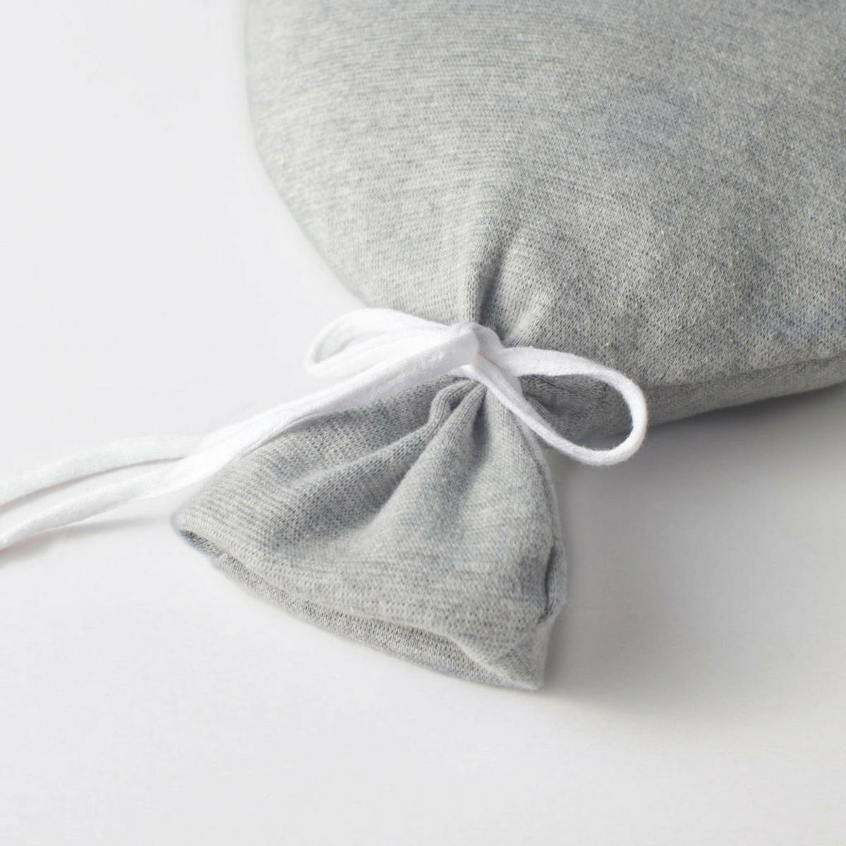 KISSEN Ballon Grau - Grau, Textil (30/25cm) - nordic coast company