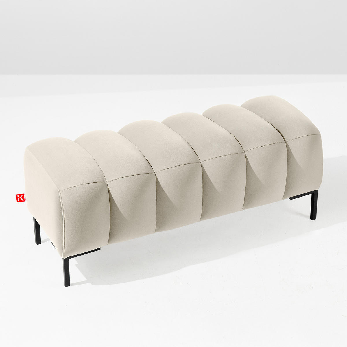 SITZHOCKER Polsterhocker PECCO, Veloursstoff - Creme/Schwarz, Holz/Textil (120/50/50cm) - KONSIMO®