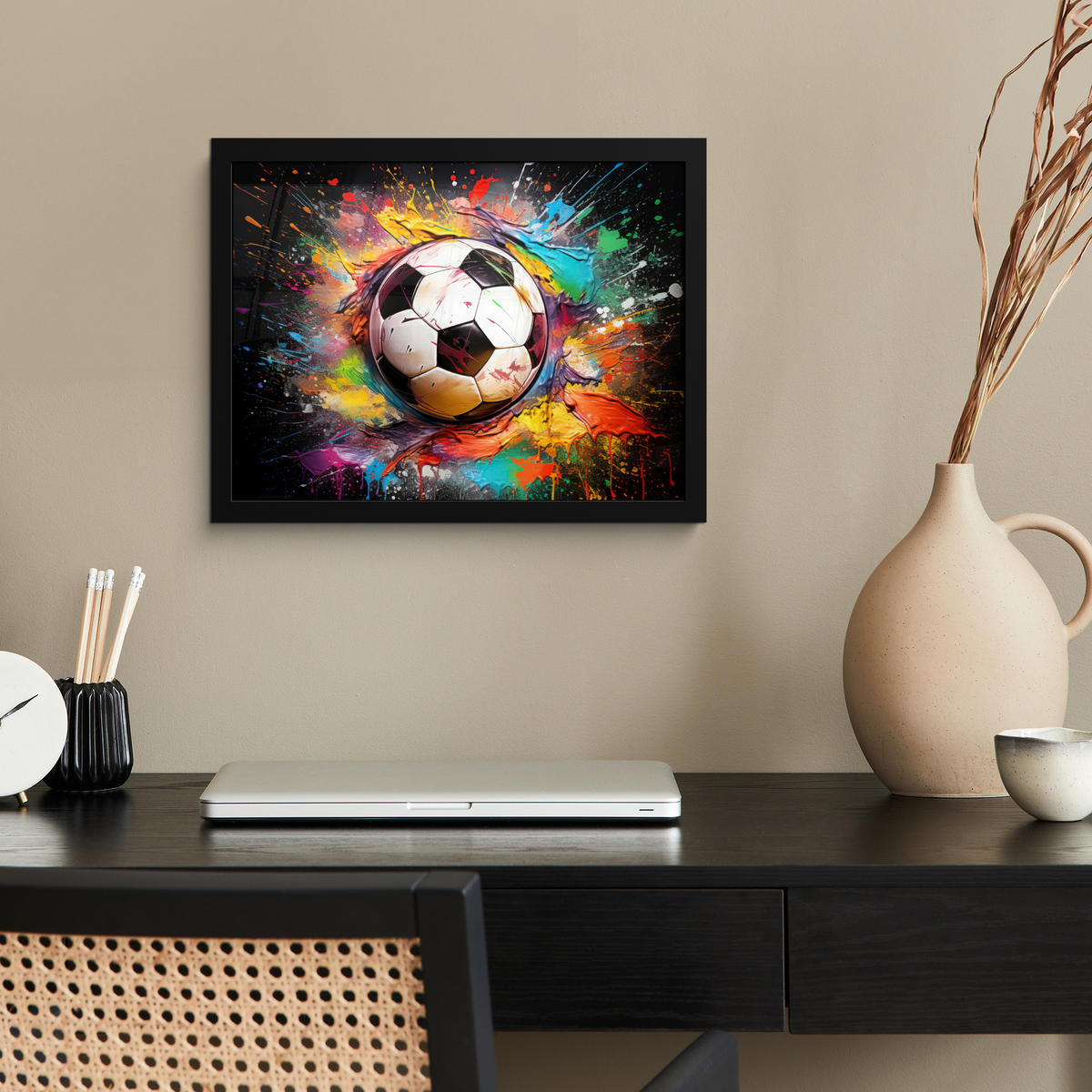 POSTER MIT RAHMEN Fußball - Farbe - Farben - Schwarz - Weiß 40x30 cm - Weiß, Papier (40/30cm) - MuchoWow