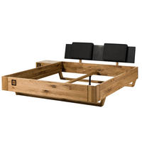BETT mit Nachttisch Massivholz Wildeiche 200 x 200 x 86 natur KITZBÜHEL #167 - Braun, Holz (200/200cm) - Massivmoebel24