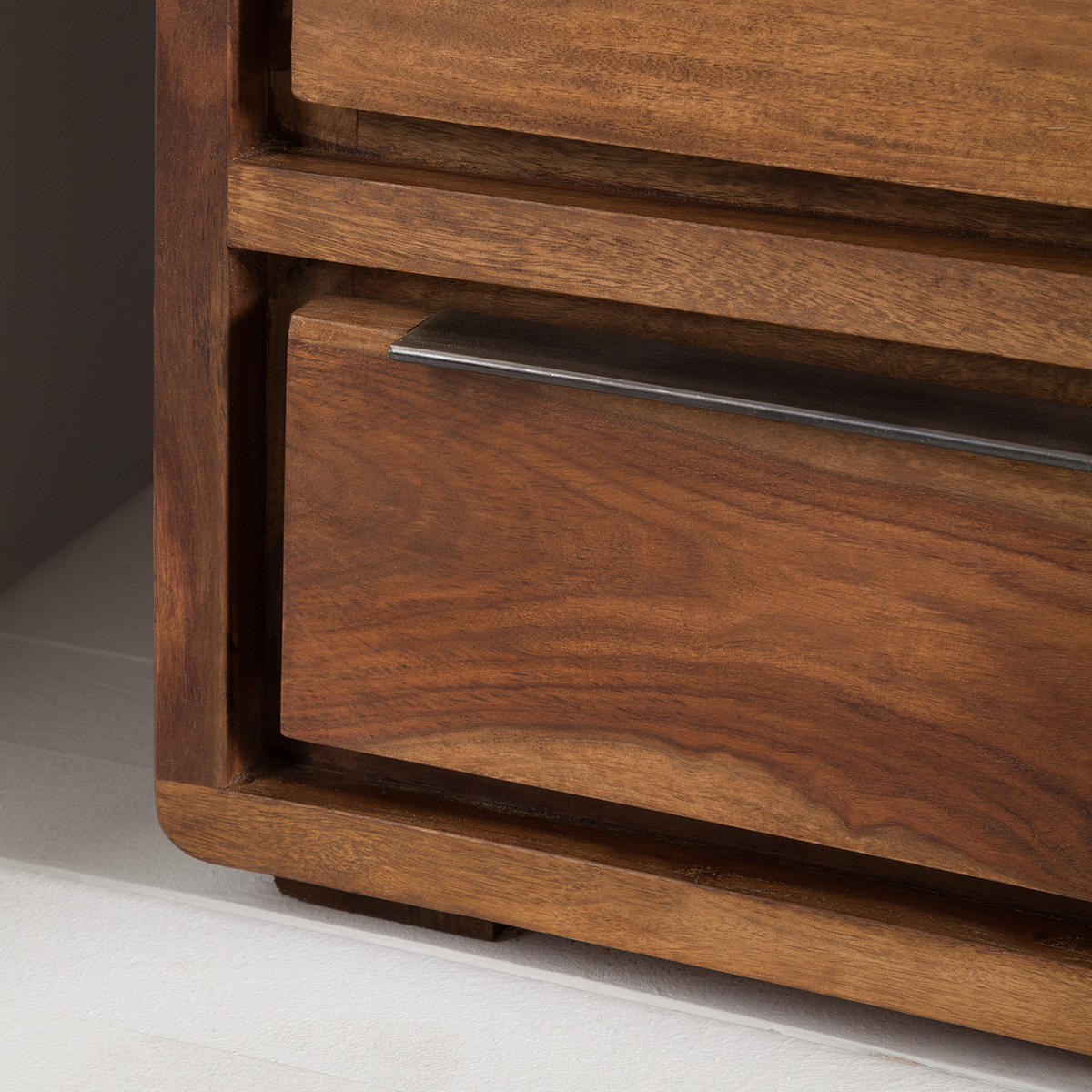 KOMMODE - Sheesham massiv - Sheeshamfarben, Holz (100/90/46cm) - home24