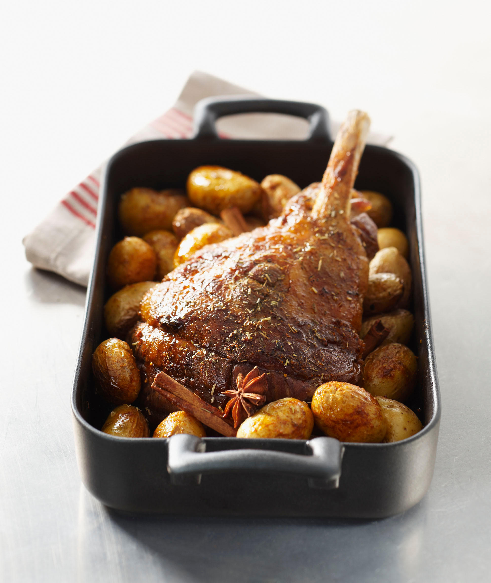 AUFLAUFFORM 170 cl RECHTECKIG Gusseisenoptik - Schwarz, Keramik (26/18.5/6cm) - Revol Porcelaine France