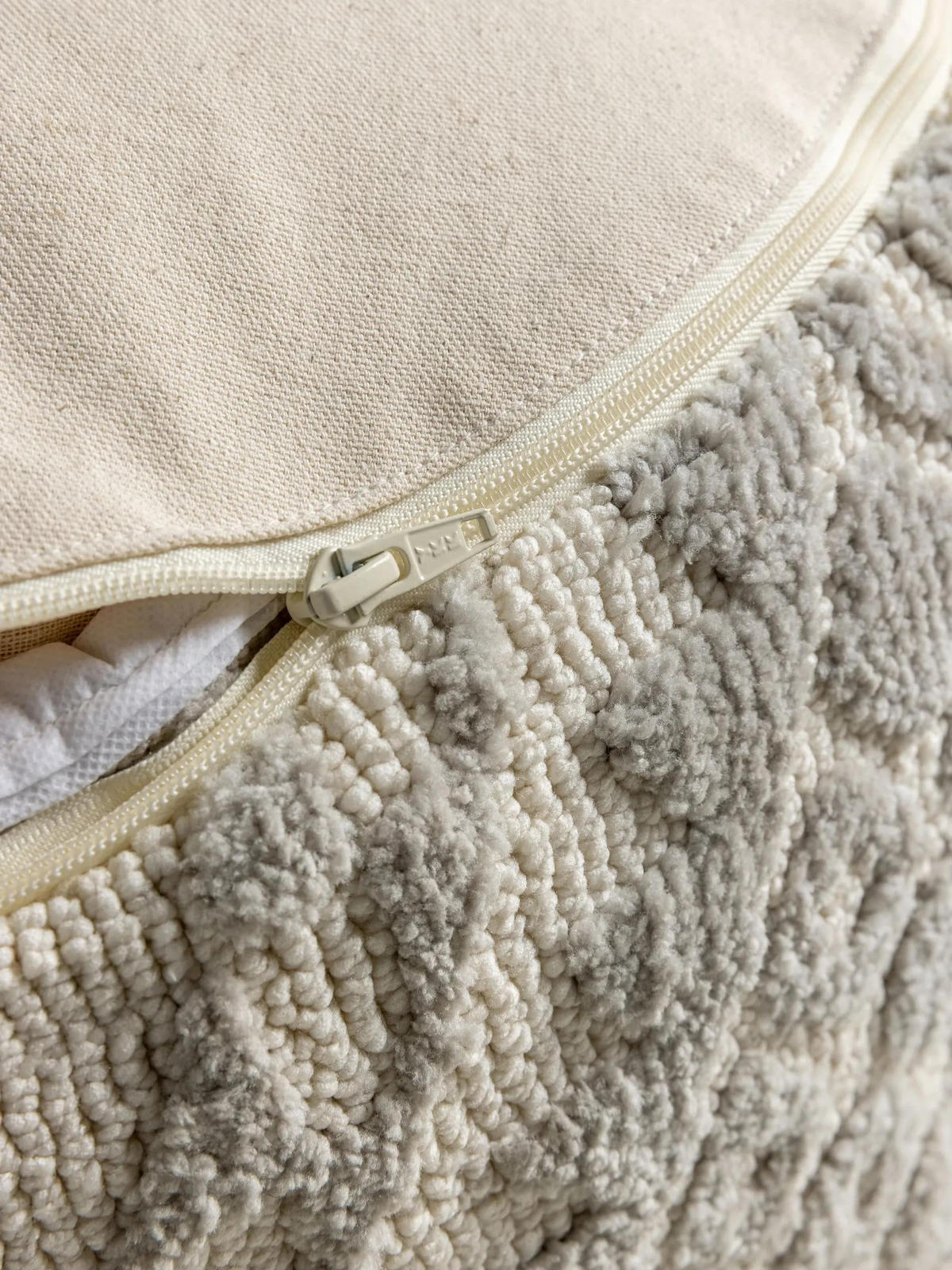 POUF Elias Grau 55x55x30 cm - Grau, Textil (55/30/55cm) - benuta
