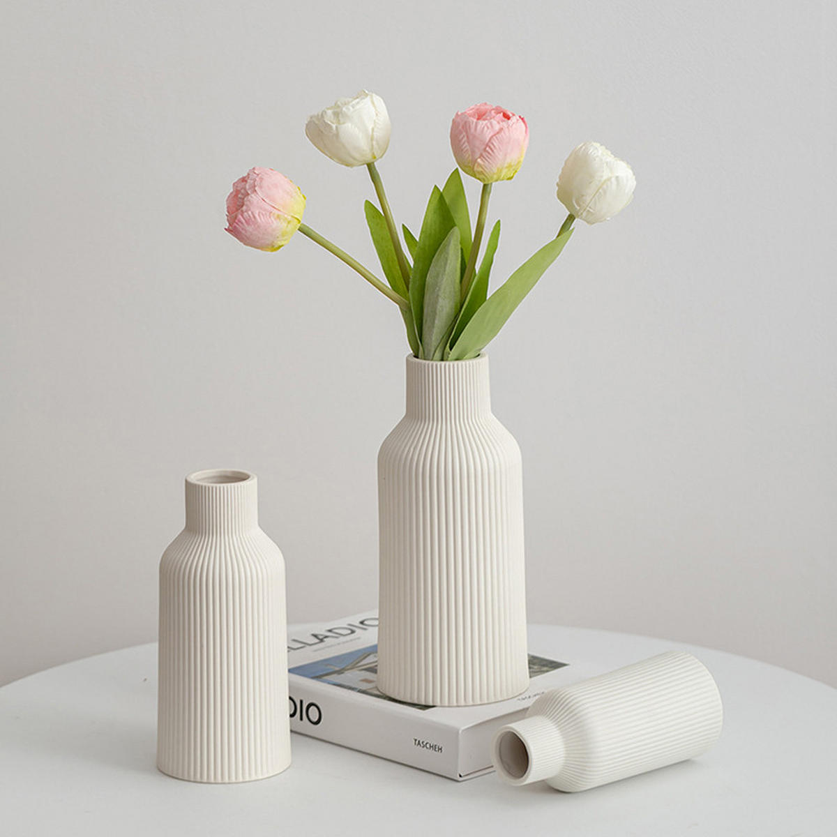 VASE 9 x 9 x 20 cm Keramik - Weiß, Metall (20cm) - LIBRATON
