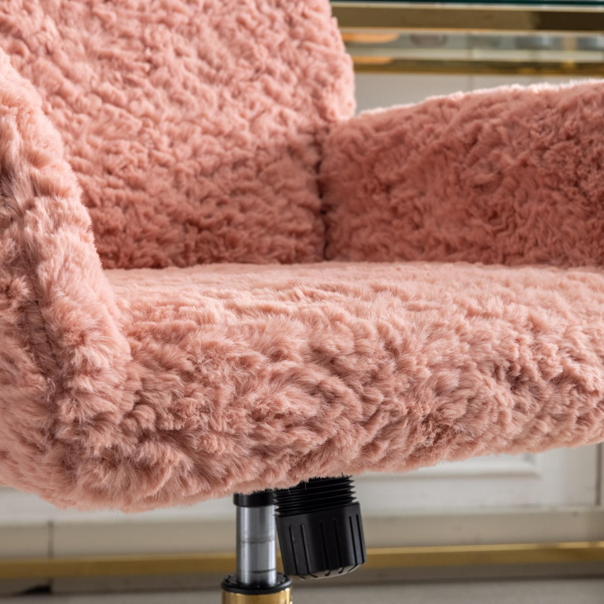 DREHSTUHL DE-40974 mit Kunsthasenfell-Bezug und Armlehnen Rosa - Pink, Metall (61/90/60cm) - ComfortXL