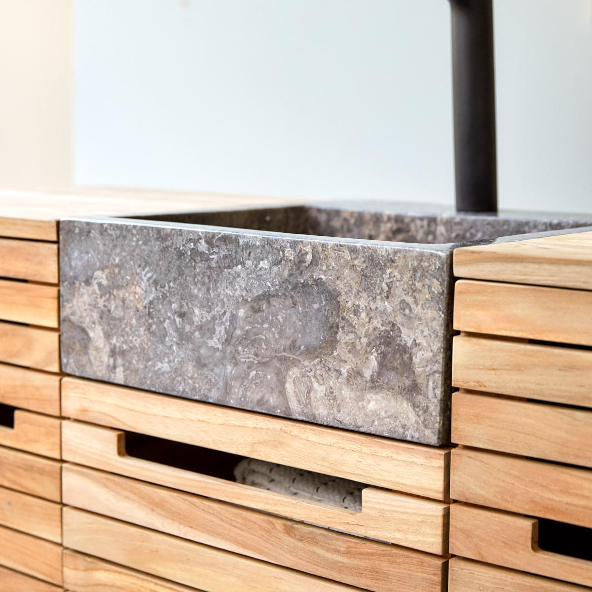 BADEZIMMERMÖBEL Slats Natur aus Teak - Naturfarben, Holz (122/91/41cm) - Tikamoon