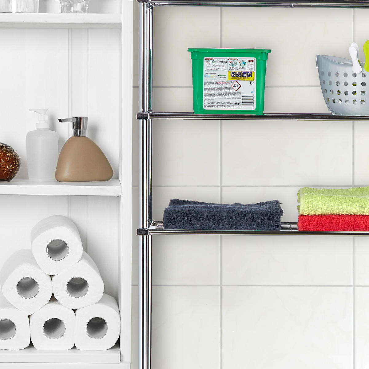 POLICA na práčku - strieborná, kov/plast (67/162.5/30cm) - Relaxdays