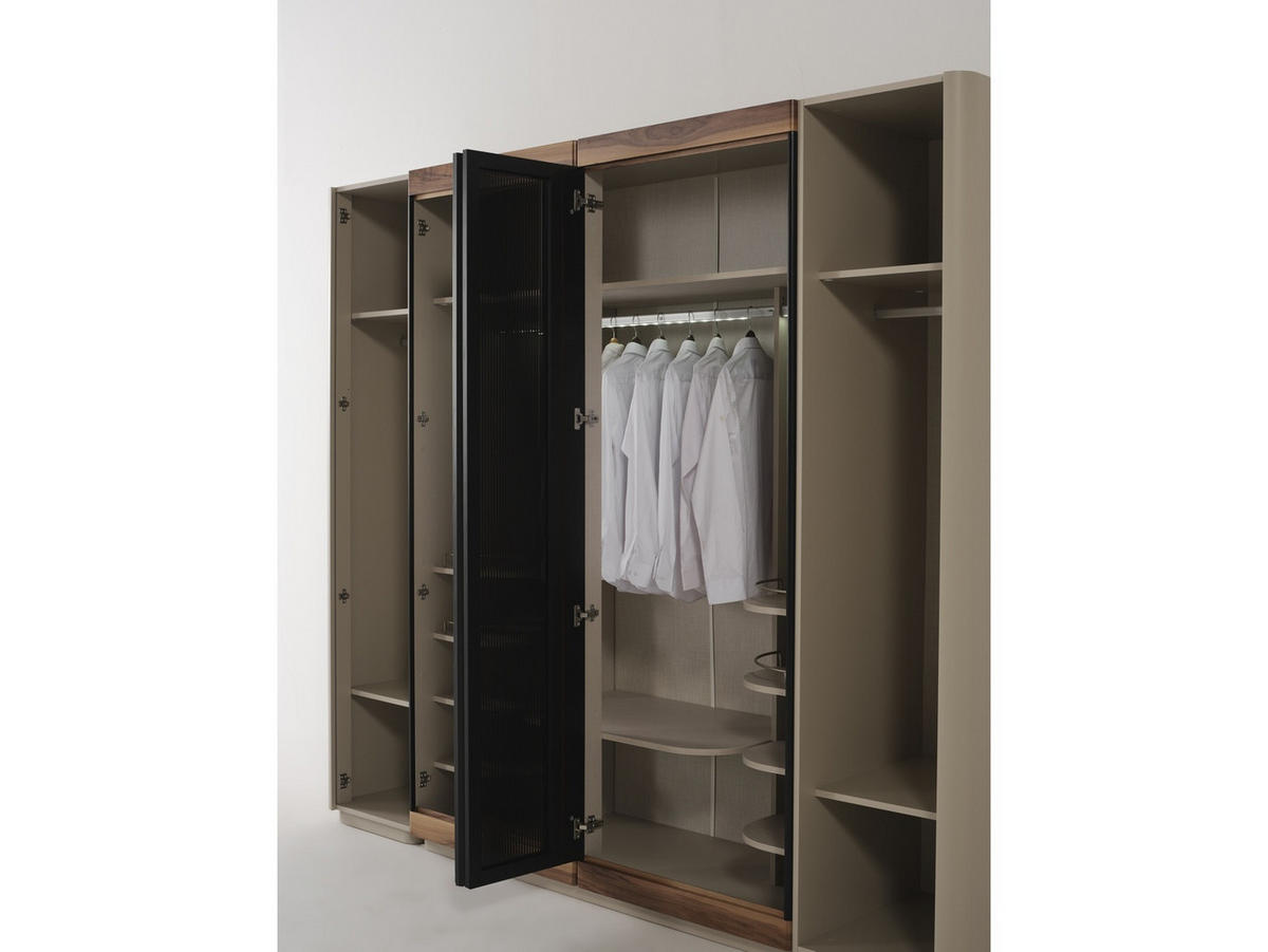 KLEIDERSCHRANK Estella 6 trg. - Creme, Holzwerkstoff (260/229/65cm)