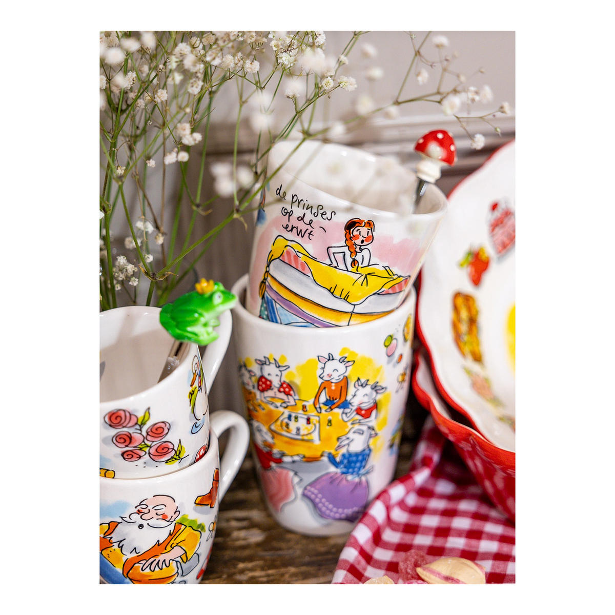 BECHER Efteling Die Prinzessin auf der Erbse in Bunt - 350 ml - Multicolor, Keramik (0.35L) - Blond Amsterdam