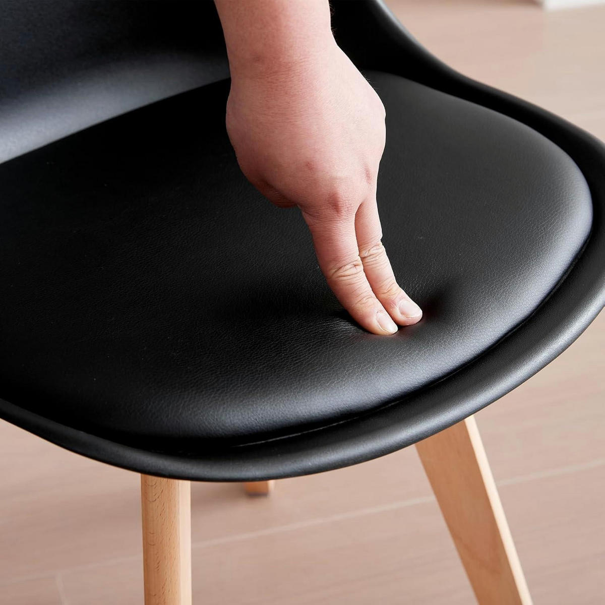 ESSZIMMERSTÜHLE 2er-Set mit Buchenholzbeinen Schwarz - Schwarz, Kunststoff (40/83/40cm)