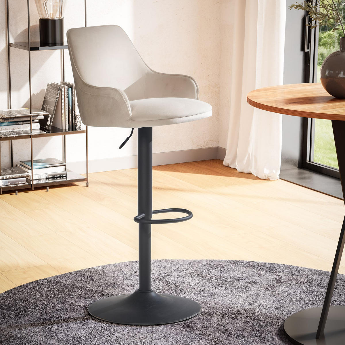BARHOCKER Samt Lehne Höhenverstellbar Trompetenfuß Armlehne Gepolstert, Beige 45x45x106 cm - Beige/Schwarz, Textil/Metall (45/106/45cm) - KADIMA DESIGN