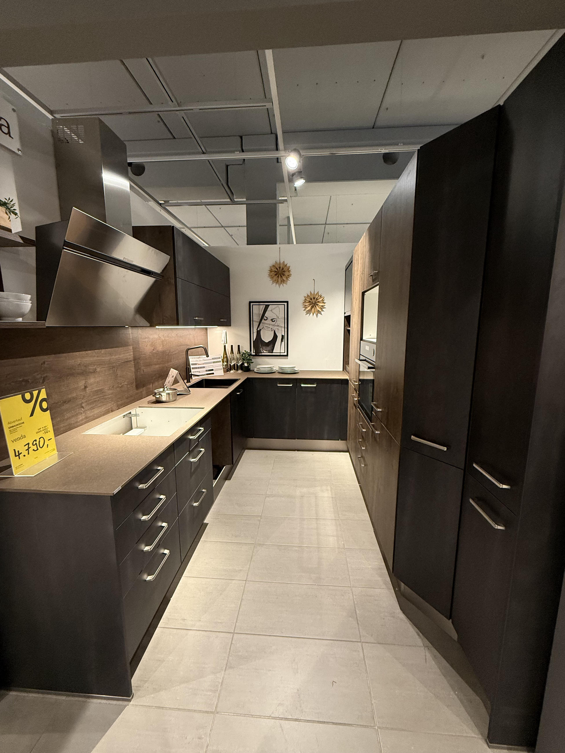 Moderne U-Küche von Venda - Venda