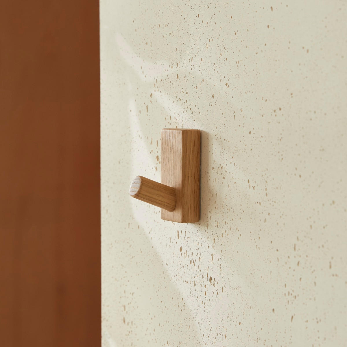 HAKEN Sara Natur aus Eiche - Naturfarben, Holz (4/8/6cm) - Tikamoon