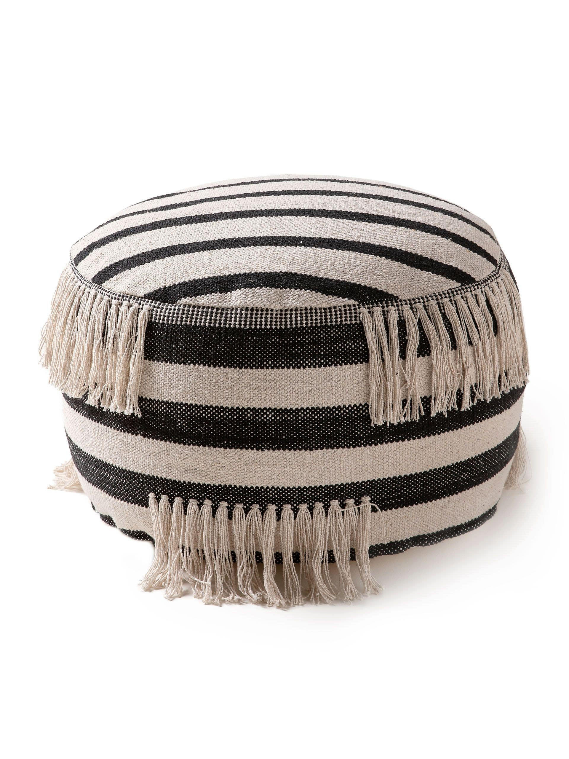 POUF Deja Schwarz/Weiß 55x55x30 cm - Schwarz, Textil (55/30/55cm) - benuta Pop