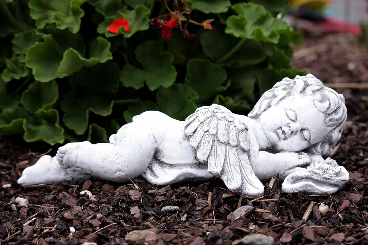 STEINFIGUR Engel liegend mit Flügel, Frostfest - Grau, Stein (33/11/17cm) - stoneandstyle