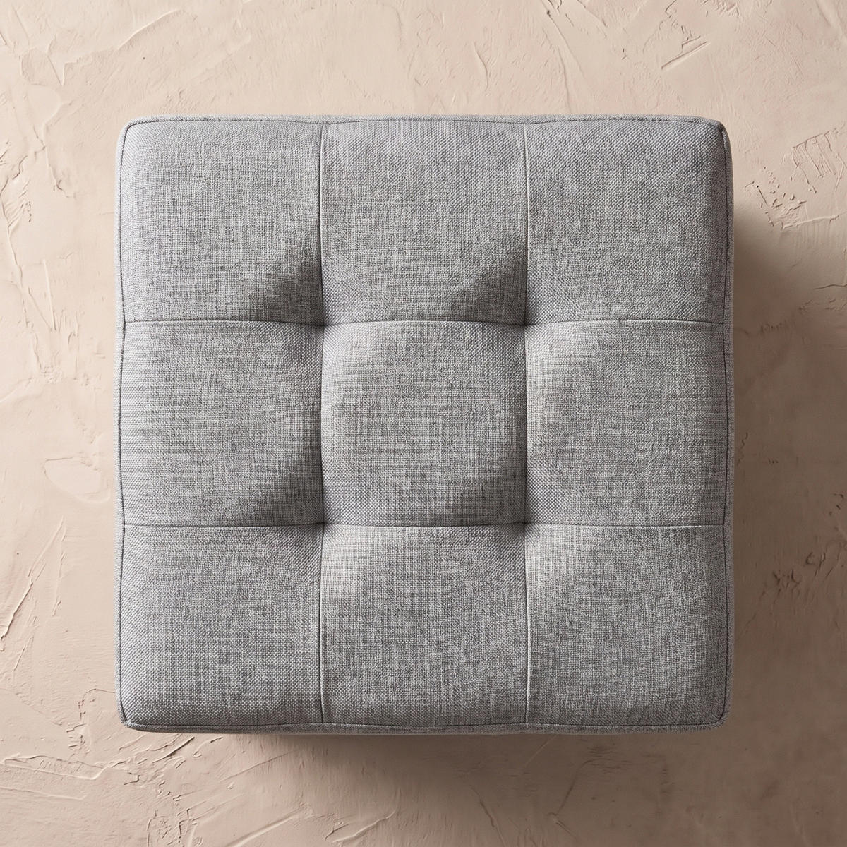 POUF mit Stauraum auf hölzernen Beinen 38/38/38 cm - Grau, Textil (38/38/38cm) - SCENA LIVING