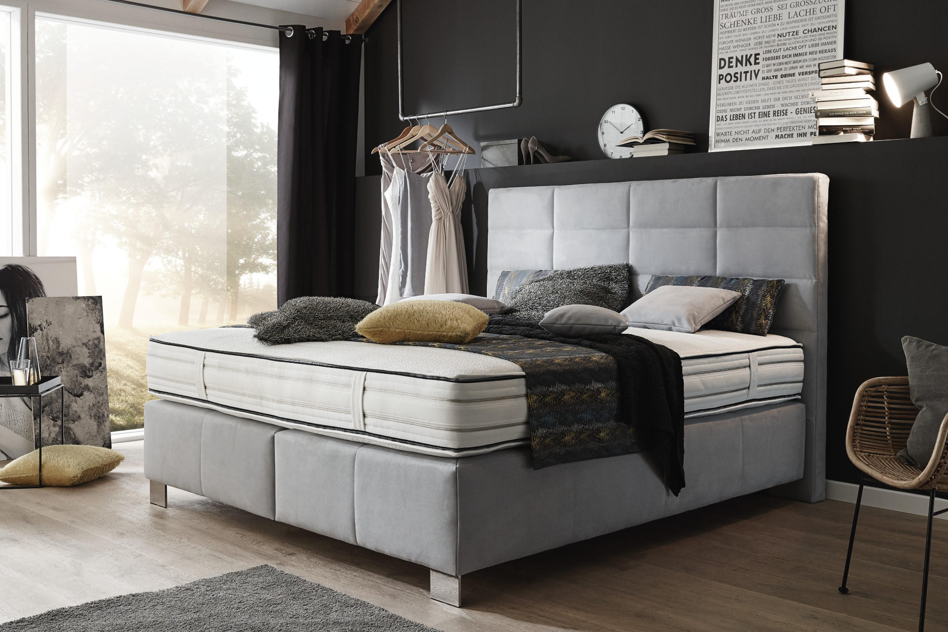 Boxspringbett grau hell