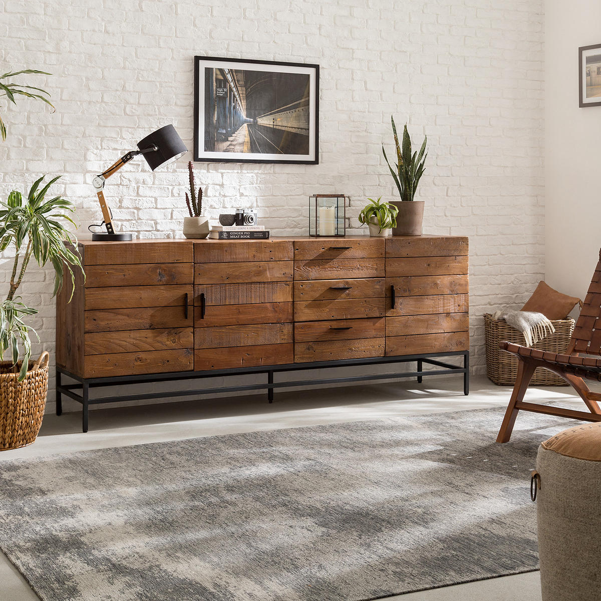 SIDEBOARD mit 3 Türen - Akazie massiv / Metall - Schwarz/Pinienfarben, Holz (200/80/45cm) - home24