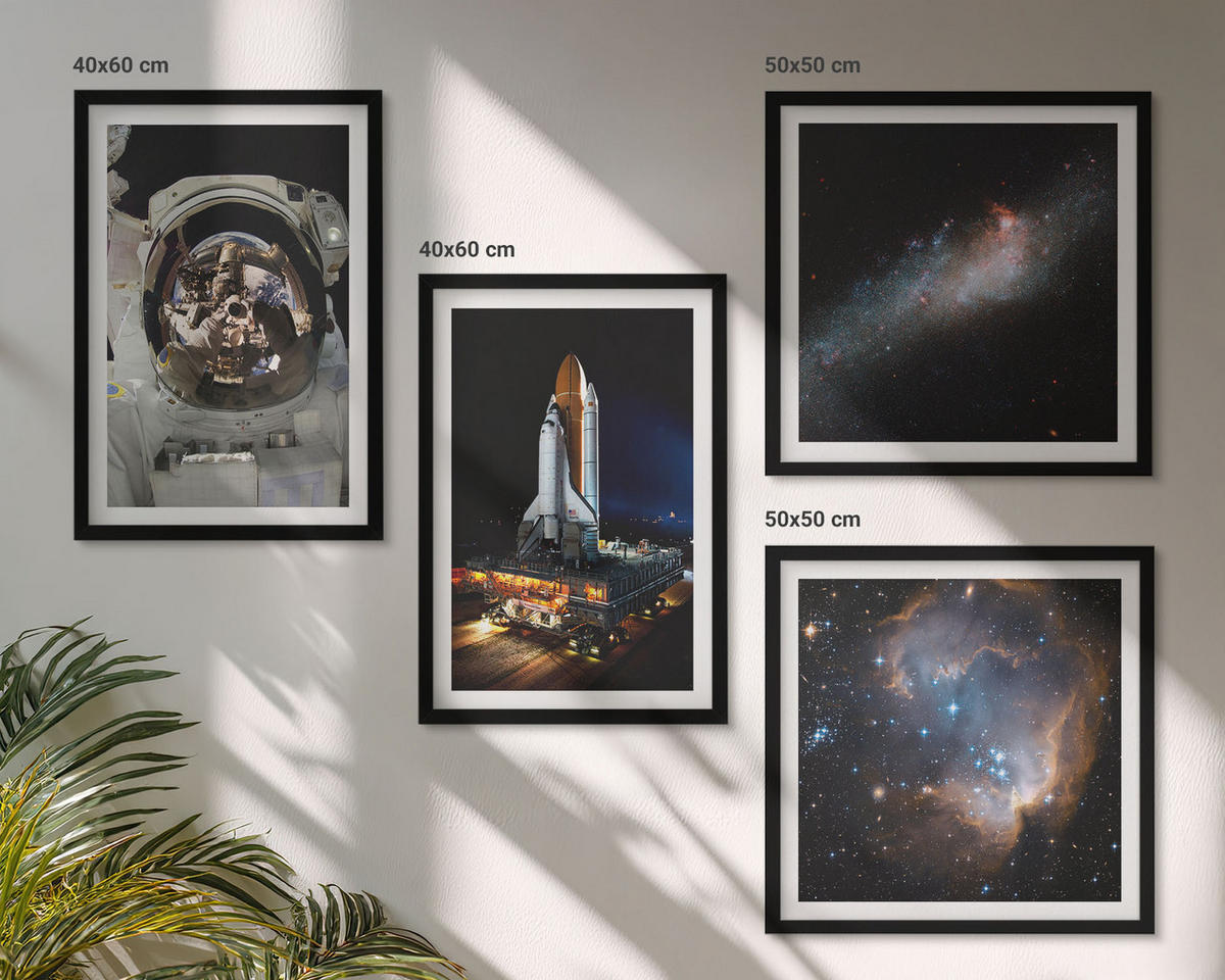 BILDER SET 4er Set - 50x50 cm & 40x60 cm Schwarzer Rahmen - Astronauten landen auf dem Mond - Schwarz, Kunststoff (50/50cm) - TULUP