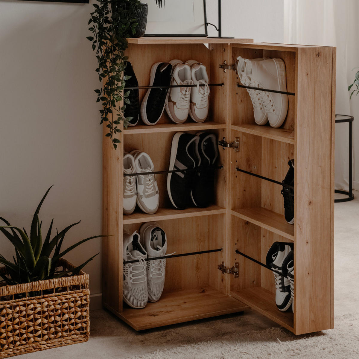 SCHUHSCHRANK Skor Braun - Braun, Holzwerkstoff (50/110/34cm) - Concept Usine