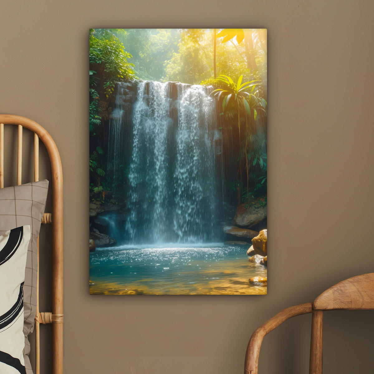LEINWANDBILD Wasserfall - Dschungel - Sonne - Grün - Natur 60x90 cm - Grün, Textil (60/90cm) - MuchoWow