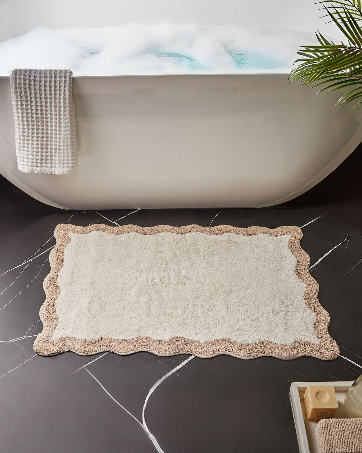 KOUPELNOVÁ PŘEDLOŽKA Hnědá/Béžová 60/90 cm Bavlna Nangal - hnědá/béžová, textil (60/90cm) - Beliani