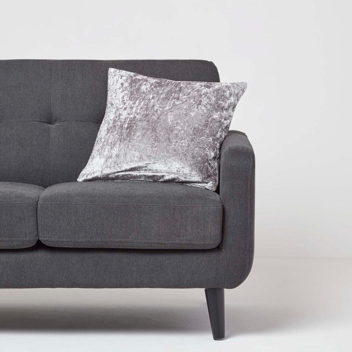 KISSENHÜLLE Pannesamt silber 60/60 cm - Silberfarben, Textil (60/60cm) - Homescapes