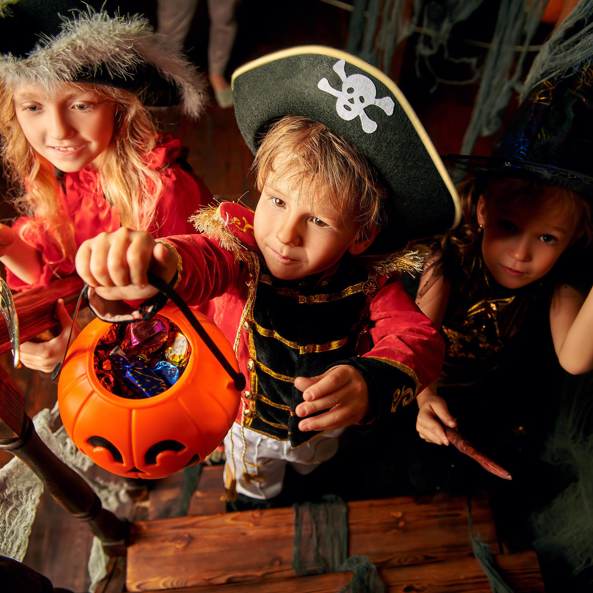 6XPIRÁTSKY klobúk - čierna, textil (30/8.5/22cm) - Relaxdays