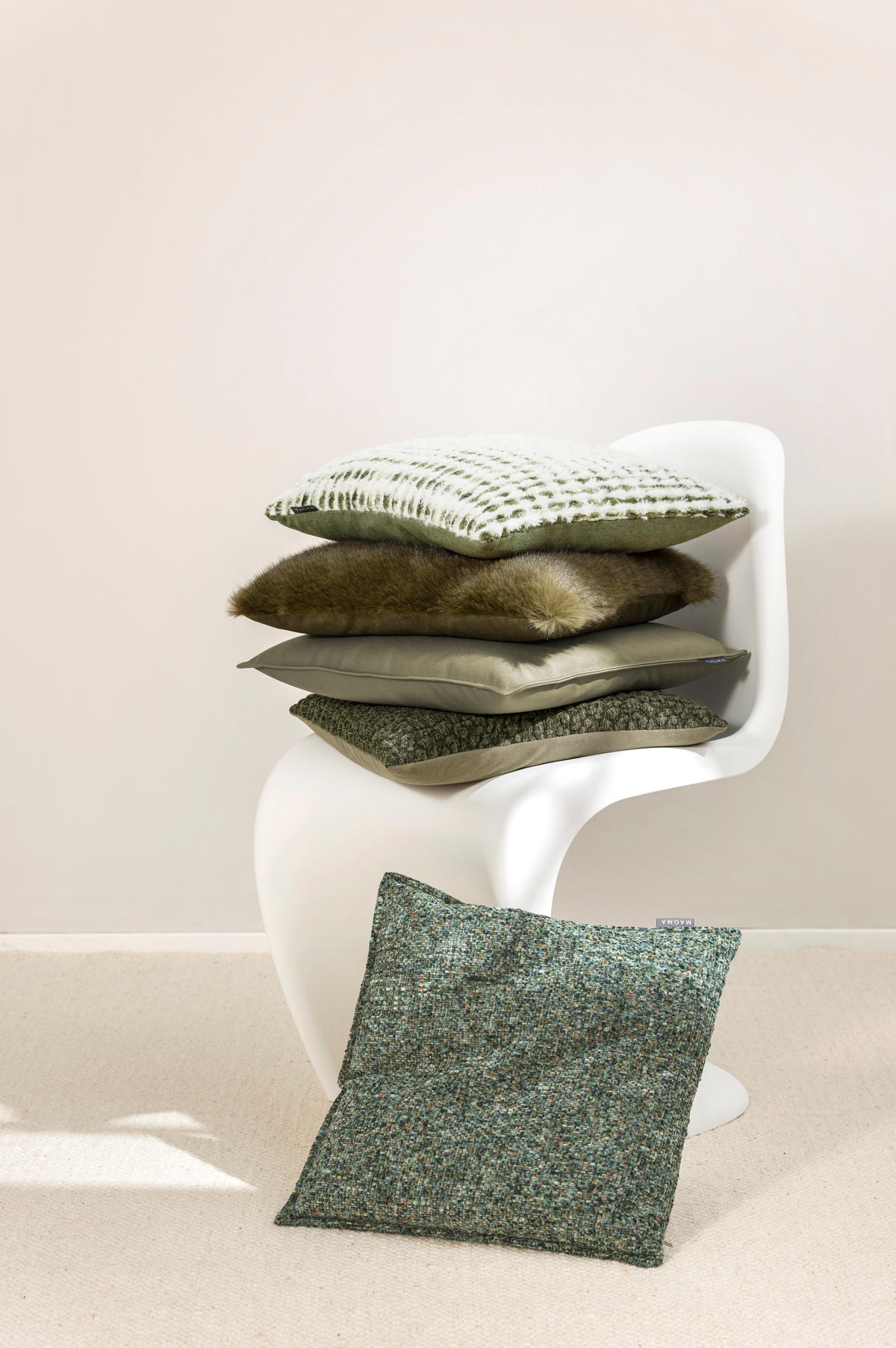 ZIERKISSENHÜLLE COSMO - Dunkelgrün, Textil (45/45cm) - Magma Heimtexx
