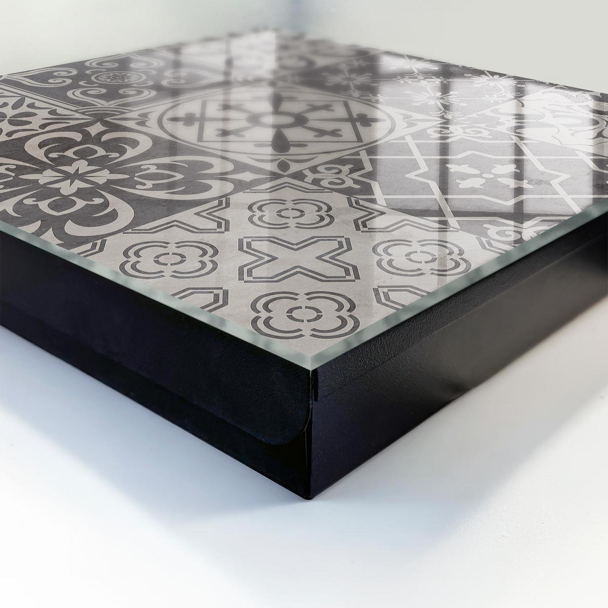 SCHLÜSSELBOX Schwarz 30x30 cm- Türöffnung nach rechts - Mosaik aus Mustern - Grau, Metall (30/30/5cm) - TULUP