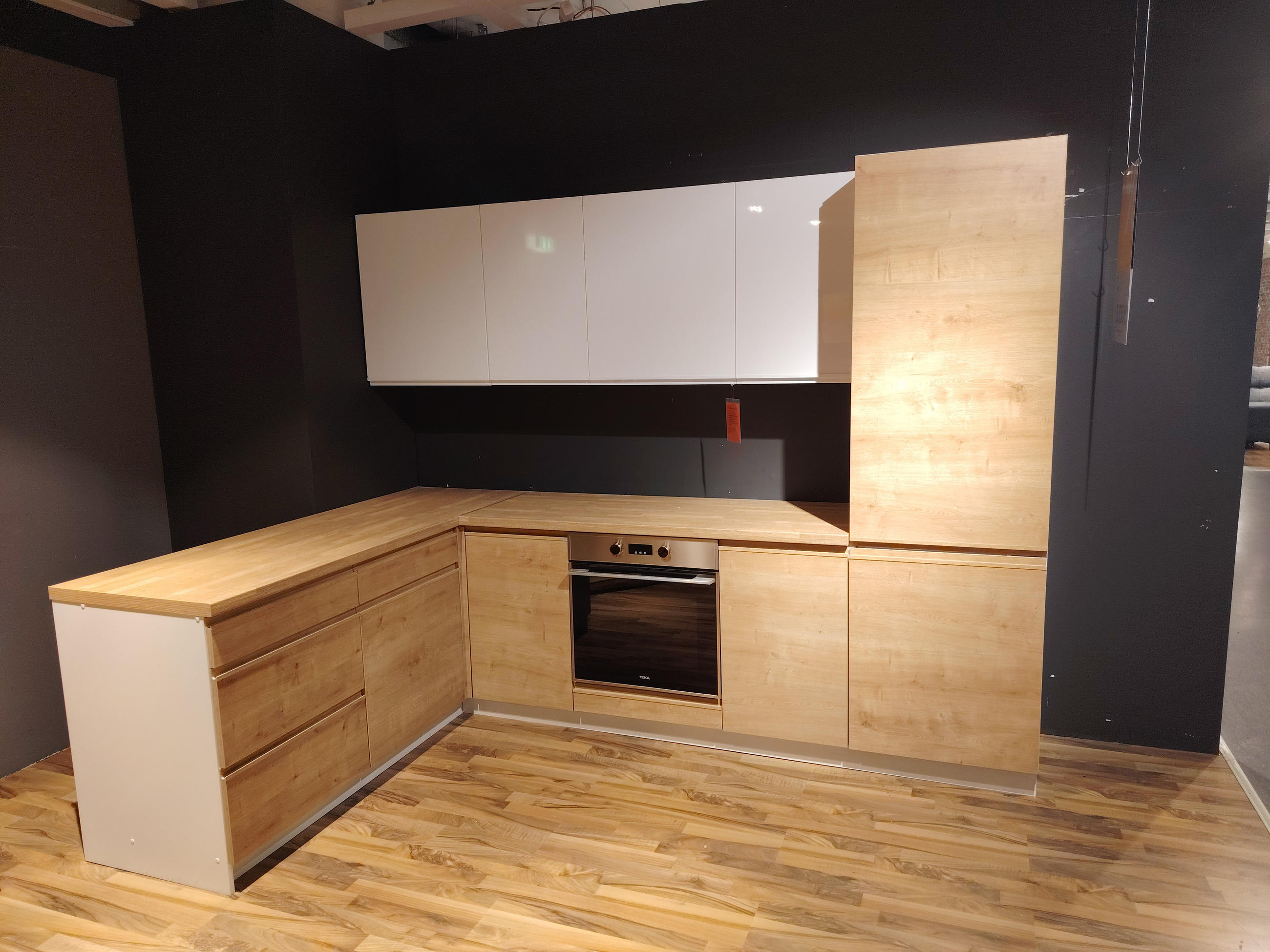 BUCĂTĂRIE PE COLȚ CORNER SET 260 STÂNGA