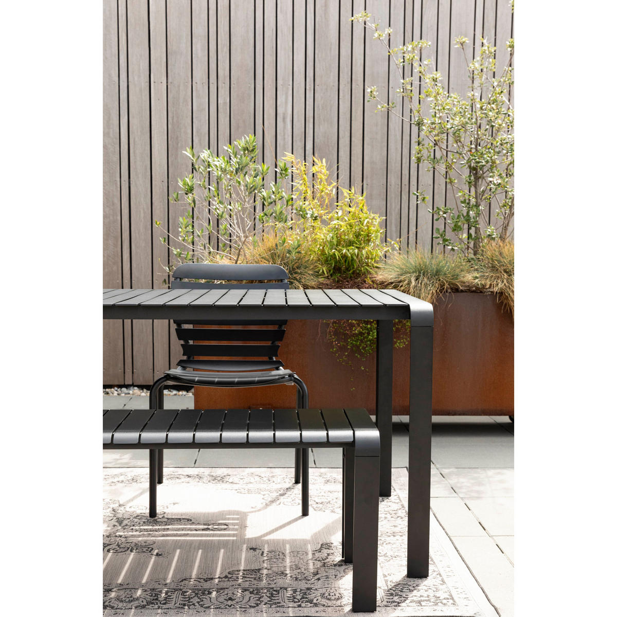 GARTENTISCH Vondel 168,5x87 cm Schwarz - Schwarz, Metall (168.5/87.2/75cm) - Zuiver