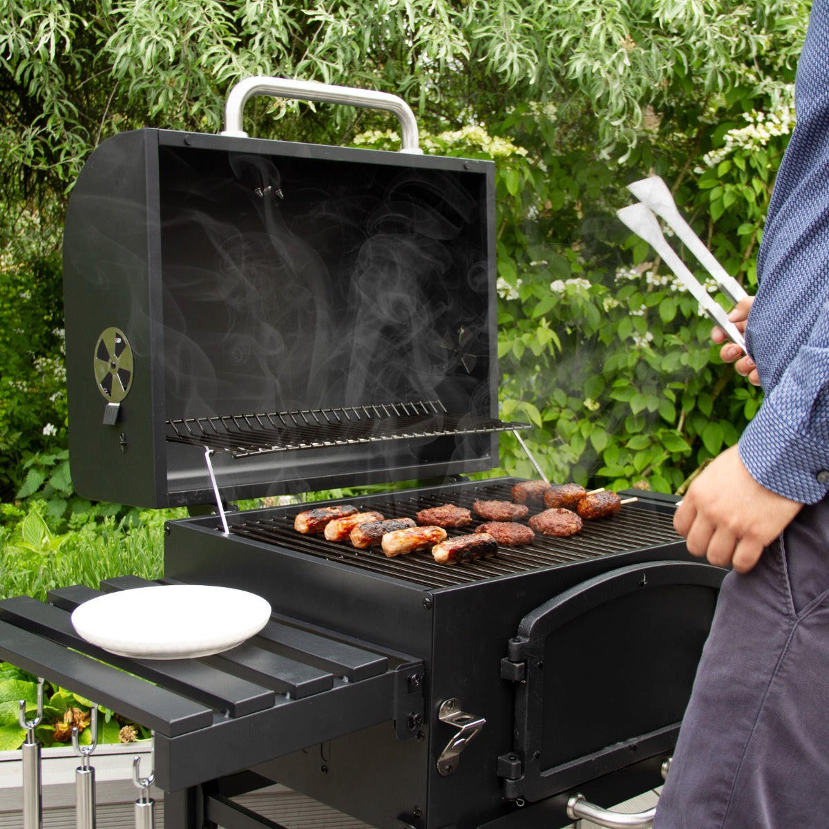 HOLZKOHLEGRILL XXL Smoker - Schwarz, Metall (124/112/62cm) - Monstershop