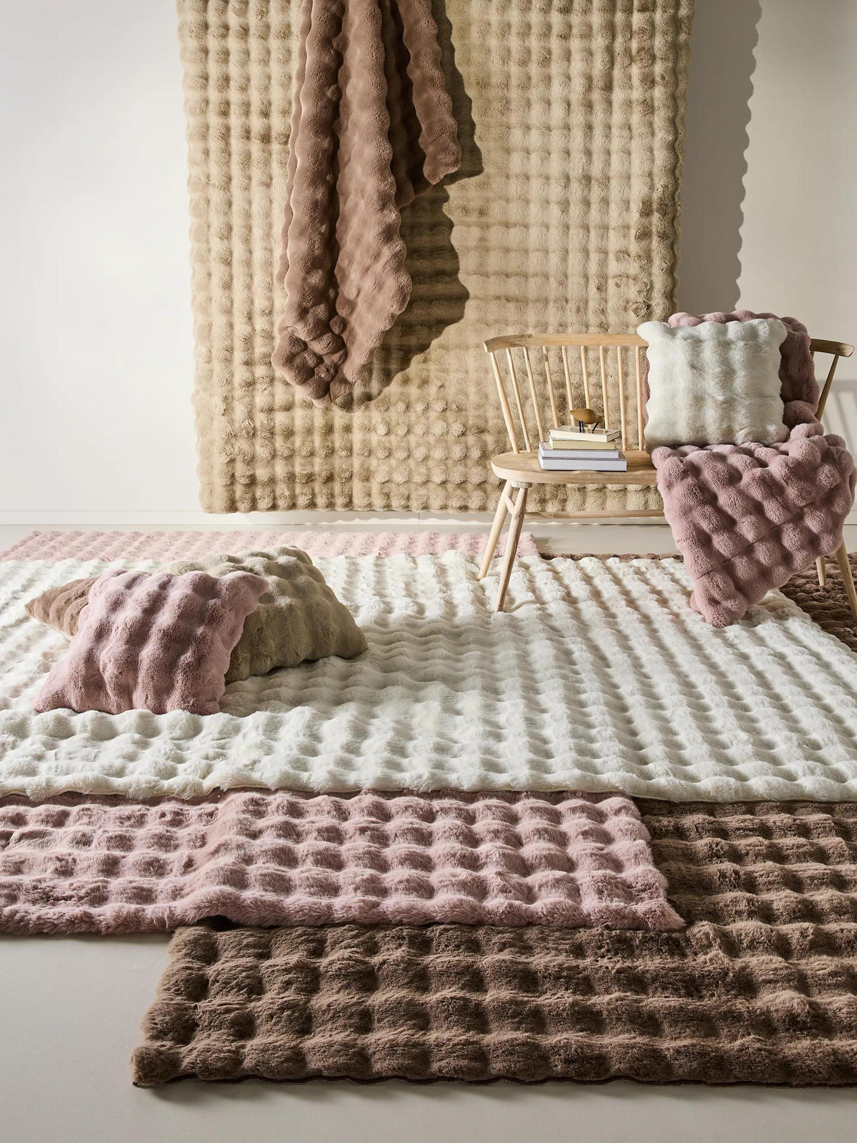 UMĚLÉ kožíškové koberce Dave Béžová 200x300 cm - béžová, textil/umělá hmota (200/300cm) - benuta Nest