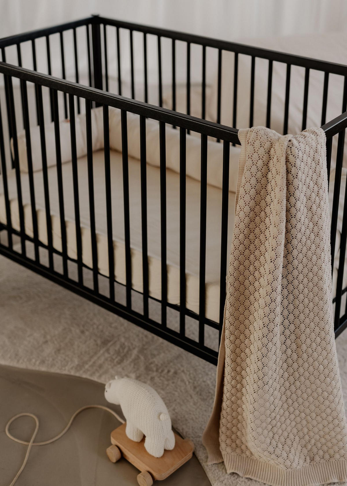 BEISTELLBETT Matratze Cloud Air & Umbauseite Black Edition Dreamy 4 in 1 Bett - Schwarz, Holz (120/90/60cm) - Sämann – make a difference.