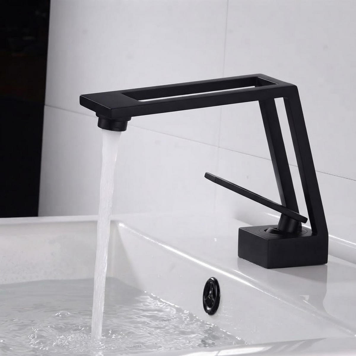 BADEZIMMERARMATUR, 18,5 x 15,5 cm, schwarz - Schwarz, Metall (38/7.5/21cm) - Vallsero