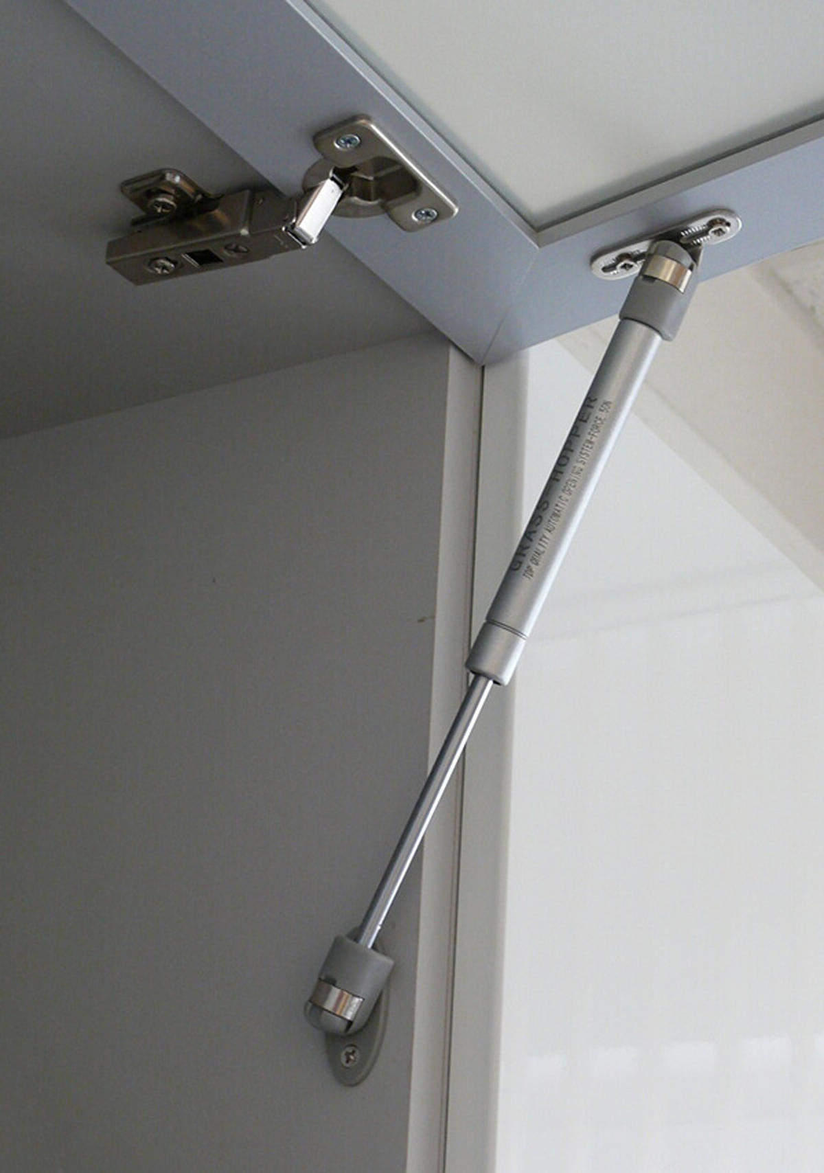 KÜCHENLEERBLOCK Kvantum weiß matt / dust grey matt 400 / 59 / 207cm 14-teilig - Weiß/Grau, Holzwerkstoff/Metall (400/207/59cm) - Feldmann-Wohnen