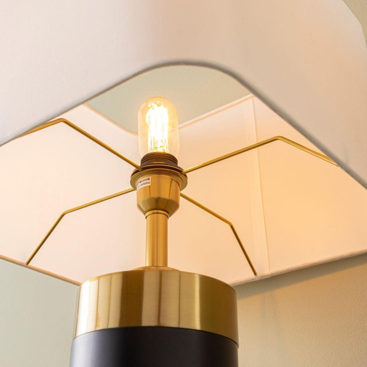 TISCHLAMPE aus schwarzem metall mit messinggold-finish - vendome 40/40/73 cm - Schwarz, Metall (47/40/73cm) - Signature