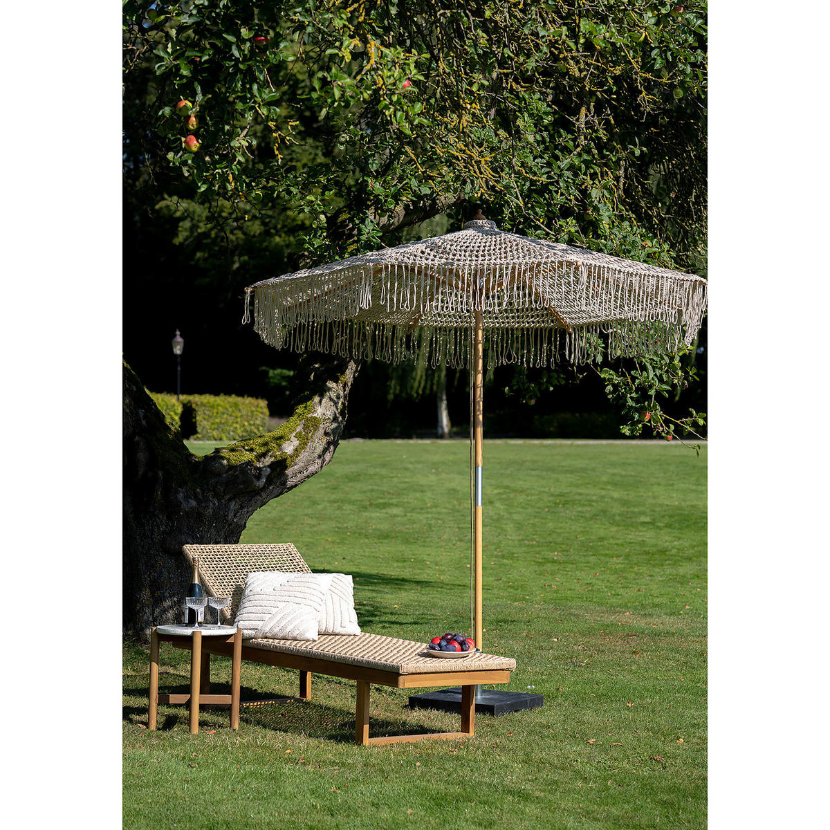 SONNENLIEGE - Braun - Rattan - Massivholz - 65 x 38 x 190 cm - Braun, Naturmaterialien/Holz (65/38/190cm) - home24