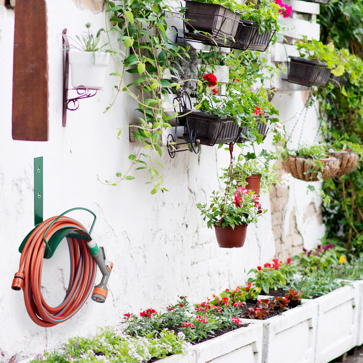 SCHLAUCHHALTER - Dunkelgrün, Metall (32/32.5/16.5cm) - Relaxdays