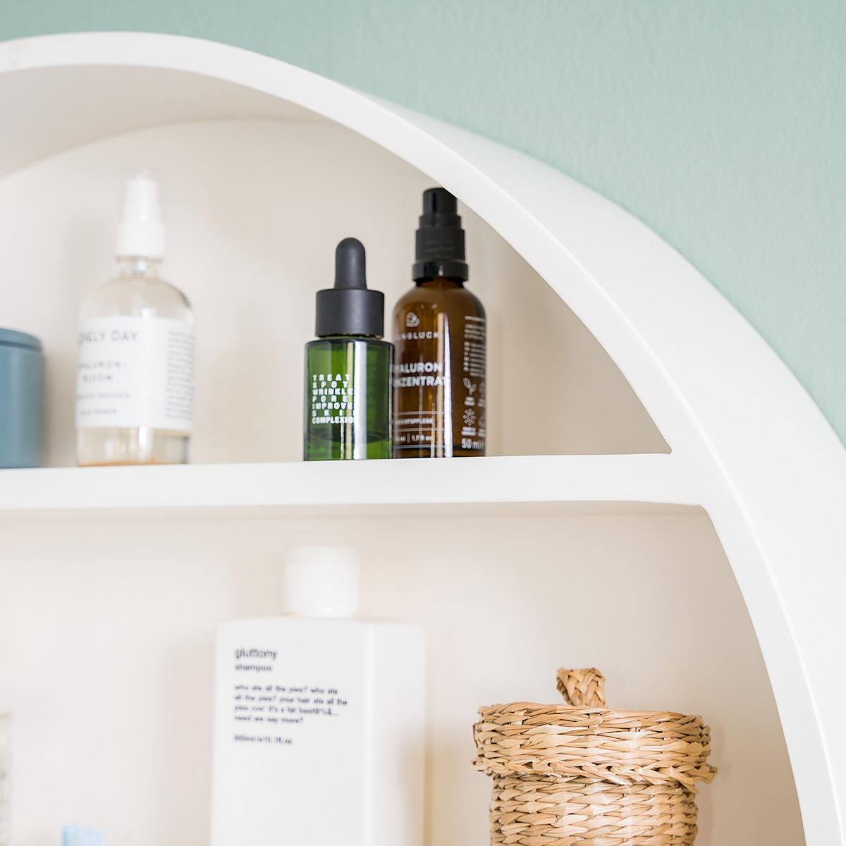 SPIEGELSCHRANK - rund - Weiß, Holzwerkstoff (72/72/16cm) - home24