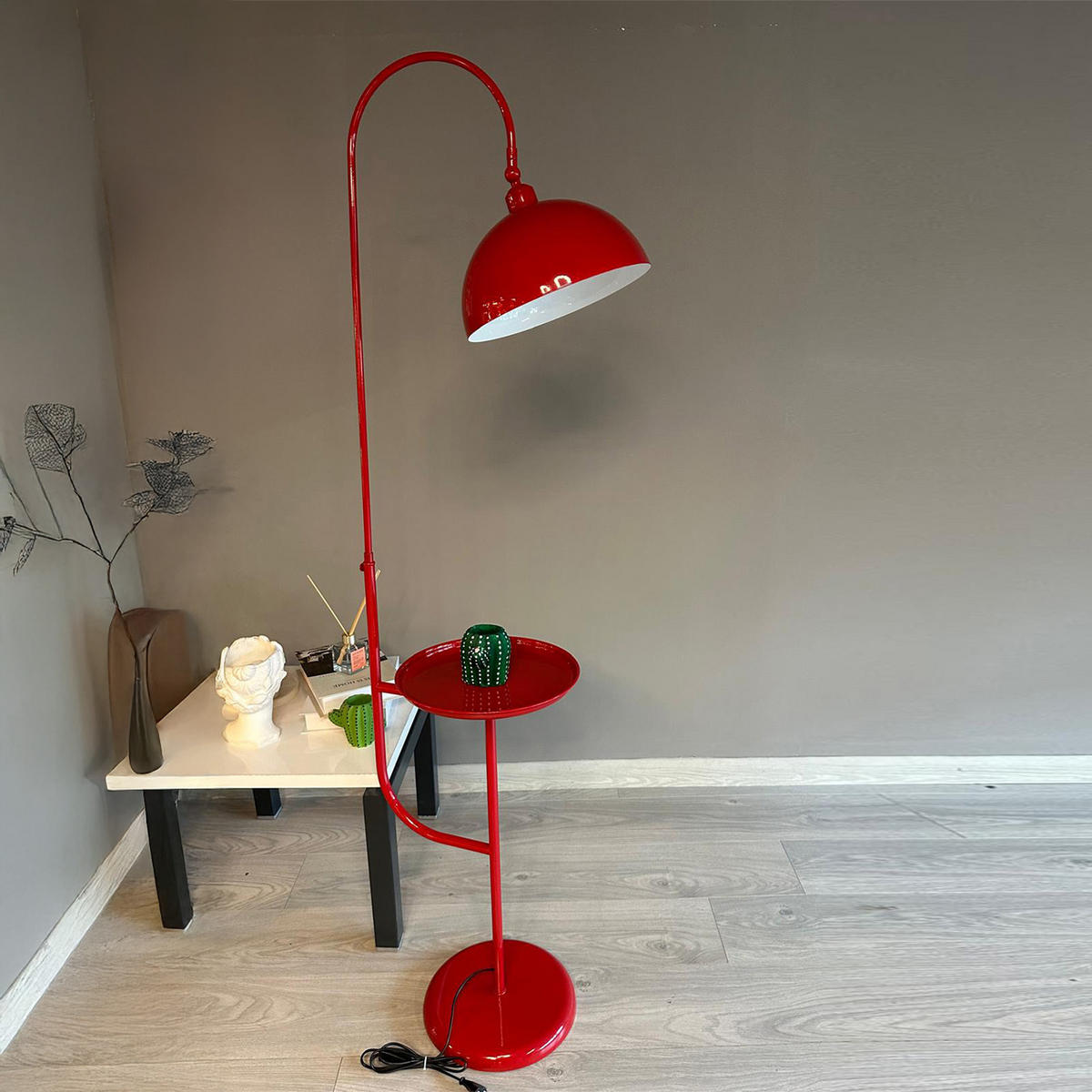 STEHLAMPE Gorkiede aus Metall mit Dimmer und Ablage - Rot, Metall (37/37/170cm) - Bamyum