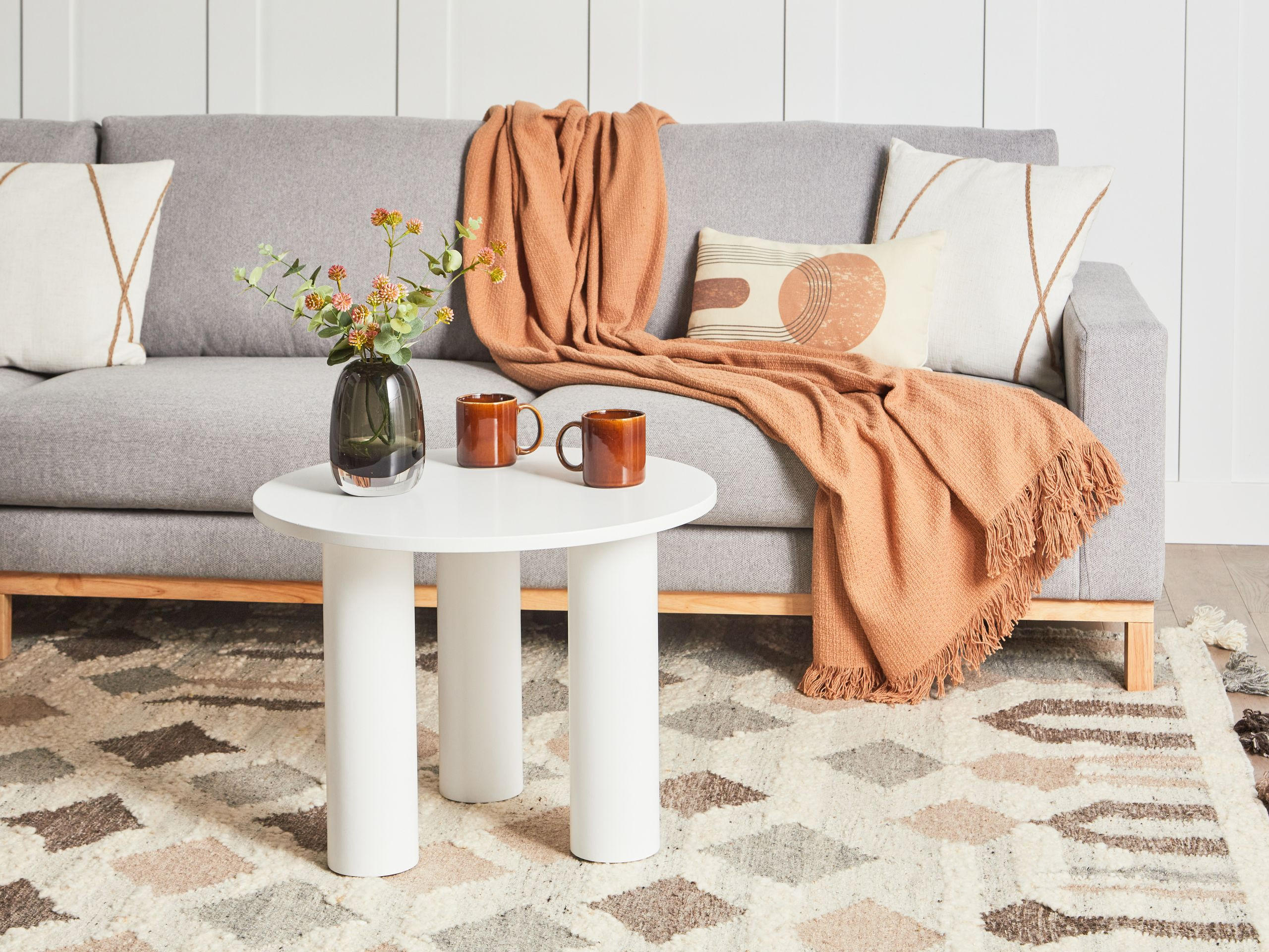 COUCHTISCH Weiß Senoia - Weiß, Holzwerkstoff (60/60/46cm) - Beliani