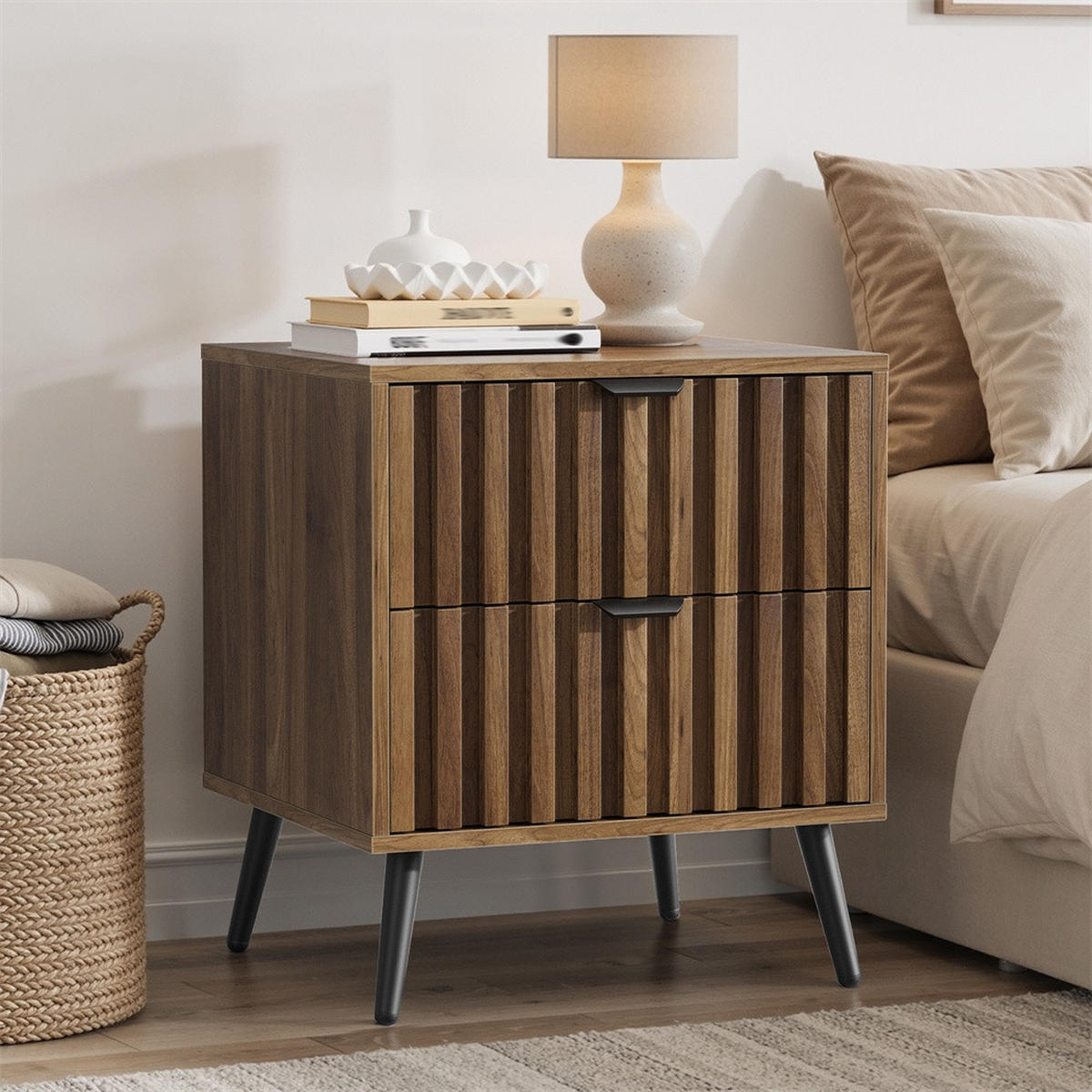 NACHTTISCH 45x40x53 cm mit 2 Schubladen und Metallbeinen - Schubladenfront mit Rillendesign - Walnuss - Walnussfarben, Holzwerkstoff (45/53/40cm) - DELFA