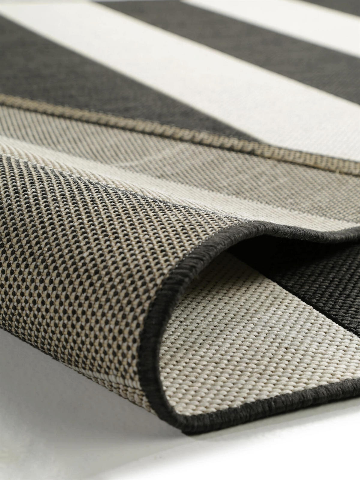 OUTDOORTEPPICH Metro Schwarz 120x170 cm - Schwarz, Textil (120/170cm) - benuta Nest